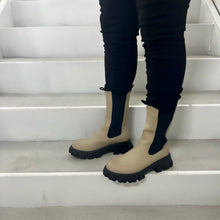 Load image into Gallery viewer, Philly Boot