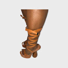 Load image into Gallery viewer, L.A Heel

